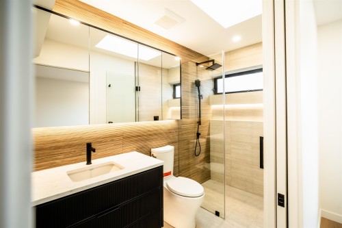 7962 Inverness Street, Vancouver, BC - Indoor Photo Showing Bathroom