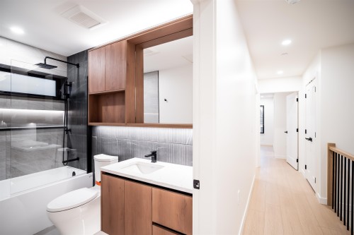 7960 Inverness Street, Vancouver, BC - Indoor Photo Showing Bathroom