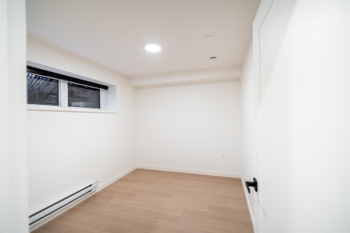 7960 Inverness Street, Vancouver, BC - Indoor Photo Showing Other Room