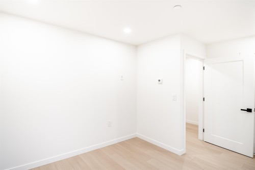 7960 Inverness Street, Vancouver, BC - Indoor Photo Showing Other Room