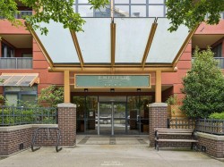 203-5288 Melbourne Street  Vancouver, BC V5R 6E6