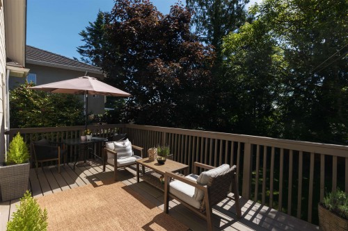 7952 15Th Avenue, Burnaby, BC - Outdoor