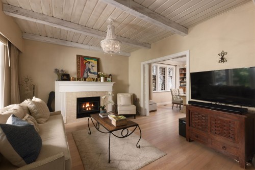 7952 15Th Avenue, Burnaby, BC - Indoor Photo Showing Living Room With Fireplace