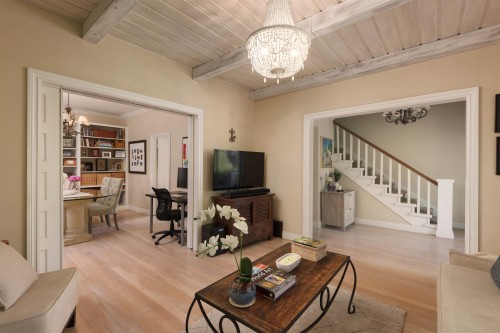 7952 15Th Avenue, Burnaby, BC - Indoor Photo Showing Other Room