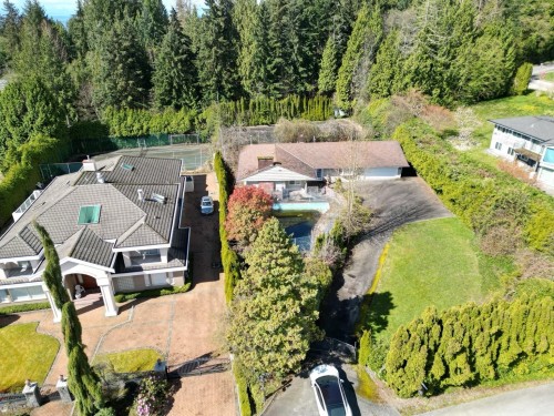 960 Pyrford Road, West Vancouver, BC - Outdoor