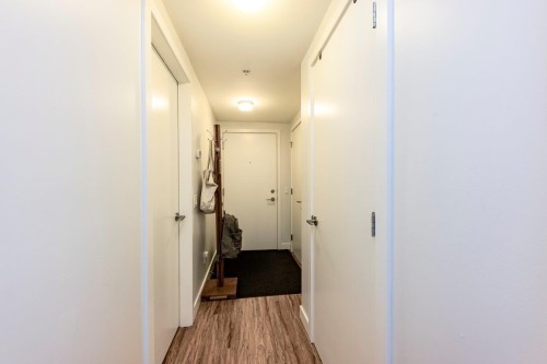 514-111 3Rd Street E, North Vancouver, BC - Indoor Photo Showing Other Room