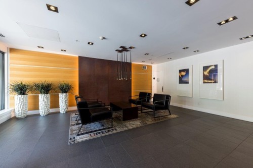514-111 3Rd Street E, North Vancouver, BC - Indoor Photo Showing Other Room