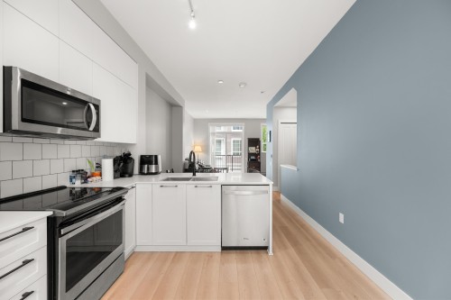 74-19696 Hammond Road, Pitt Meadows, BC - Indoor Photo Showing Kitchen