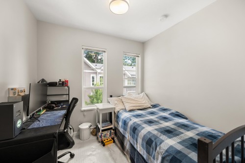 74-19696 Hammond Road, Pitt Meadows, BC - Indoor Photo Showing Bedroom