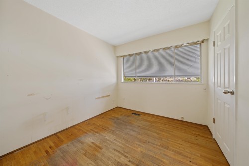 3356 Liverpool Street, Port Coquitlam, BC - Indoor Photo Showing Other Room
