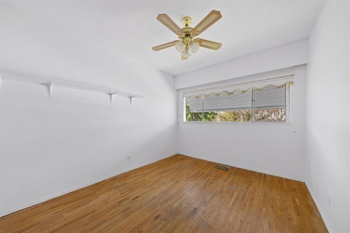3356 Liverpool Street, Port Coquitlam, BC - Indoor Photo Showing Other Room