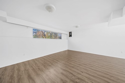 3356 Liverpool Street, Port Coquitlam, BC - Indoor Photo Showing Other Room