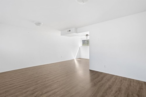 3356 Liverpool Street, Port Coquitlam, BC - Indoor Photo Showing Other Room
