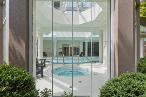 308-1327 Keith Road E, North Vancouver, BC -  Photo Showing Other Room With In Ground Pool