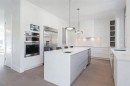 356 28Th Street W, North Vancouver, BC  - Indoor Photo Showing Kitchen 