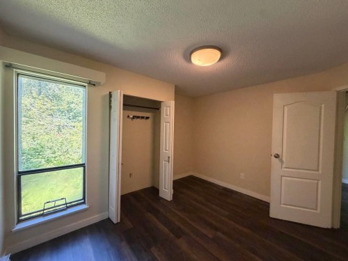 1210 Pacific Street, Coquitlam, BC - Indoor Photo Showing Other Room