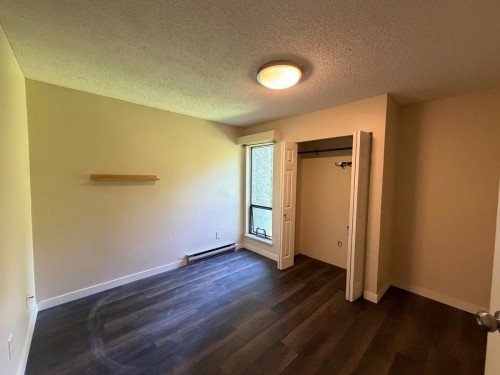 1210 Pacific Street, Coquitlam, BC - Indoor Photo Showing Other Room