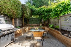 105-735 15th Avenue W Vancouver, BC V5Z 1R6