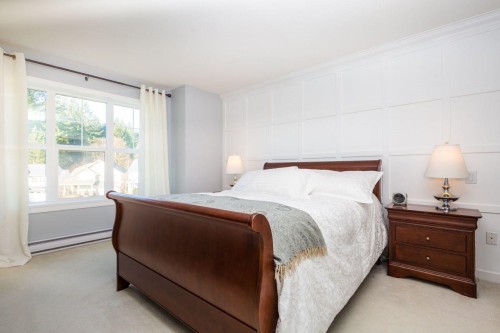3355 Devonshire Avenue, Coquitlam, BC - Indoor Photo Showing Bedroom