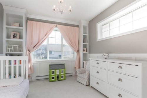 3355 Devonshire Avenue, Coquitlam, BC - Indoor Photo Showing Bedroom