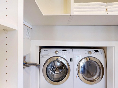 1338 23Rd Avenue E, Vancouver, BC - Indoor Photo Showing Laundry Room