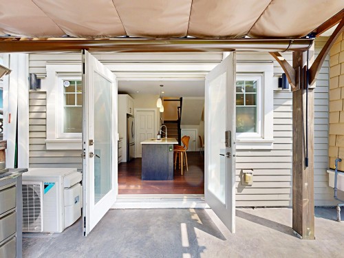 1338 23Rd Avenue E, Vancouver, BC - Indoor