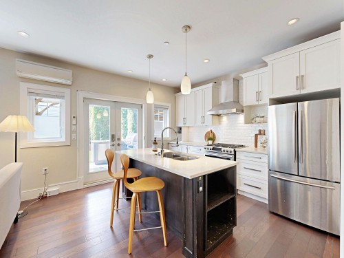 1338 23Rd Avenue E, Vancouver, BC - Indoor Photo Showing Kitchen With Double Sink With Upgraded Kitchen