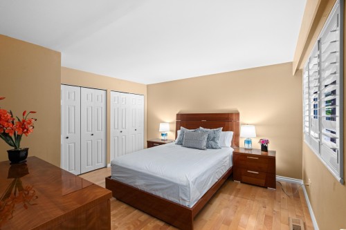 1285 Chartwell Crescent, West Vancouver, BC - Indoor Photo Showing Bedroom