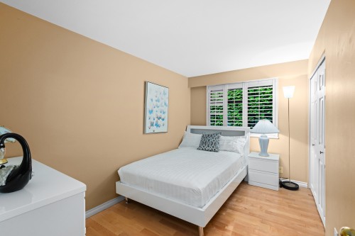 1285 Chartwell Crescent, West Vancouver, BC - Indoor Photo Showing Bedroom