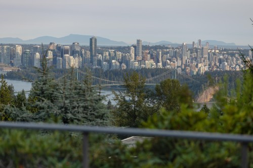 1285 Chartwell Crescent, West Vancouver, BC - Outdoor With View