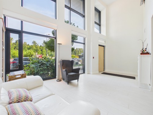 3544 Sawmill Crescent, Vancouver, BC - Indoor