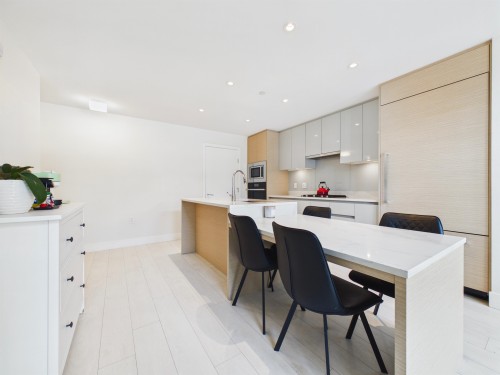 3544 Sawmill Crescent, Vancouver, BC - Indoor