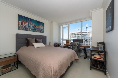 1003-133 Esplanade E, North Vancouver, BC - Indoor Photo Showing Bedroom