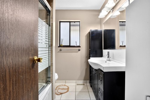 2871 18Th Avenue E, Vancouver, BC 