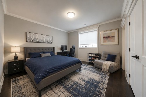 10320 Dennis Crescent, Richmond, BC - Indoor Photo Showing Bedroom