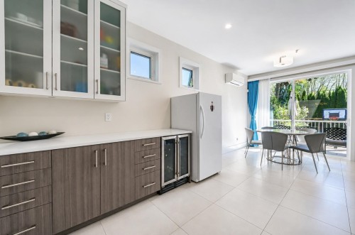 2374 35Th Avenue W, Vancouver, BC - Indoor