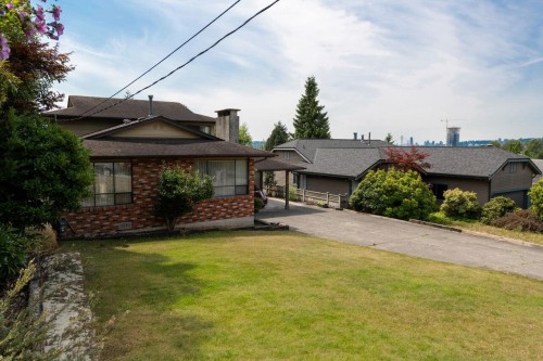 1950 Wiltshire Avenue, Coquitlam, BC - Outdoor
