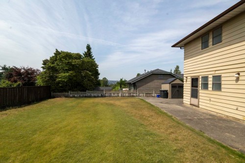 1950 Wiltshire Avenue, Coquitlam, BC - Outdoor