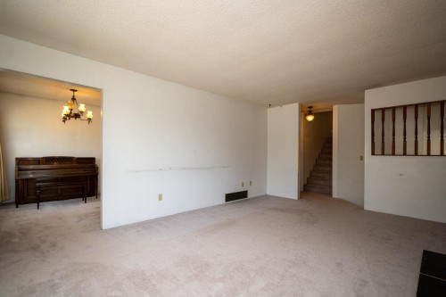 1950 Wiltshire Avenue, Coquitlam, BC - Indoor Photo Showing Other Room