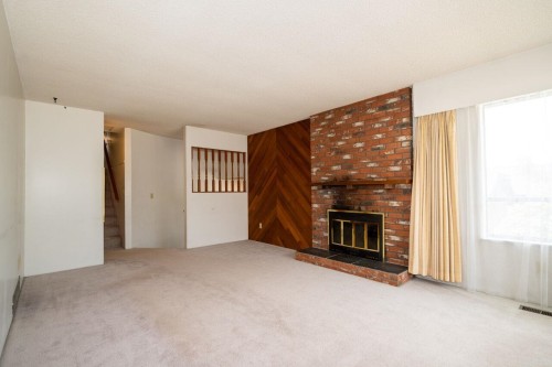 1950 Wiltshire Avenue, Coquitlam, BC - Indoor With Fireplace