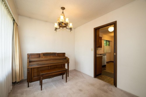 1950 Wiltshire Avenue, Coquitlam, BC - Indoor Photo Showing Other Room