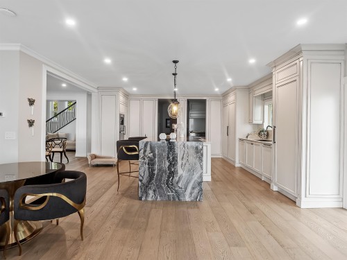 1439 Chippendale Road, West Vancouver, BC - Indoor