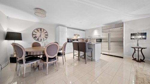 1439 Chippendale Road, West Vancouver, BC - Indoor