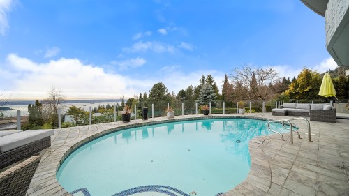 1439 Chippendale Road, West Vancouver, BC - Outdoor With In Ground Pool