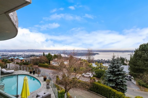 1439 Chippendale Road, West Vancouver, BC - Outdoor With View