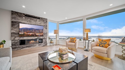 1439 Chippendale Road, West Vancouver, BC - Indoor Photo Showing Living Room With Fireplace