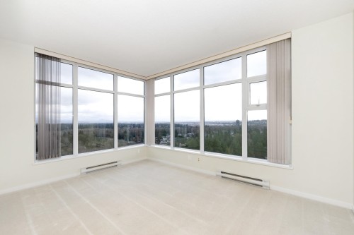 2501-3102 Windsor Gate, Coquitlam, BC - Indoor Photo Showing Other Room
