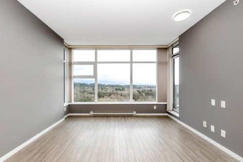 2501-3102 Windsor Gate, Coquitlam, BC - Indoor Photo Showing Other Room