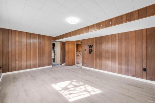 8620 Camden Cresent, Richmond, BC - Indoor Photo Showing Other Room