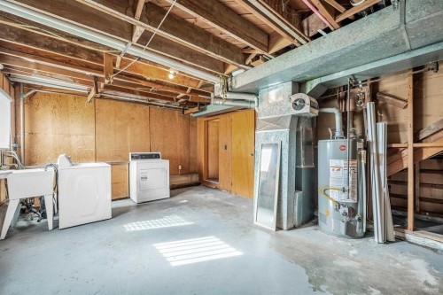 8620 Camden Cresent, Richmond, BC - Indoor Photo Showing Basement